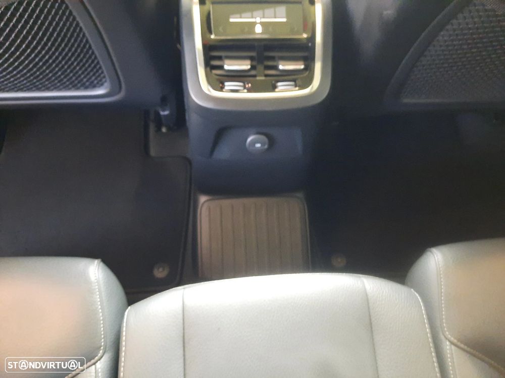 Volvo XC 90 T8 AWD Recharge Geartronic Inscription - 28