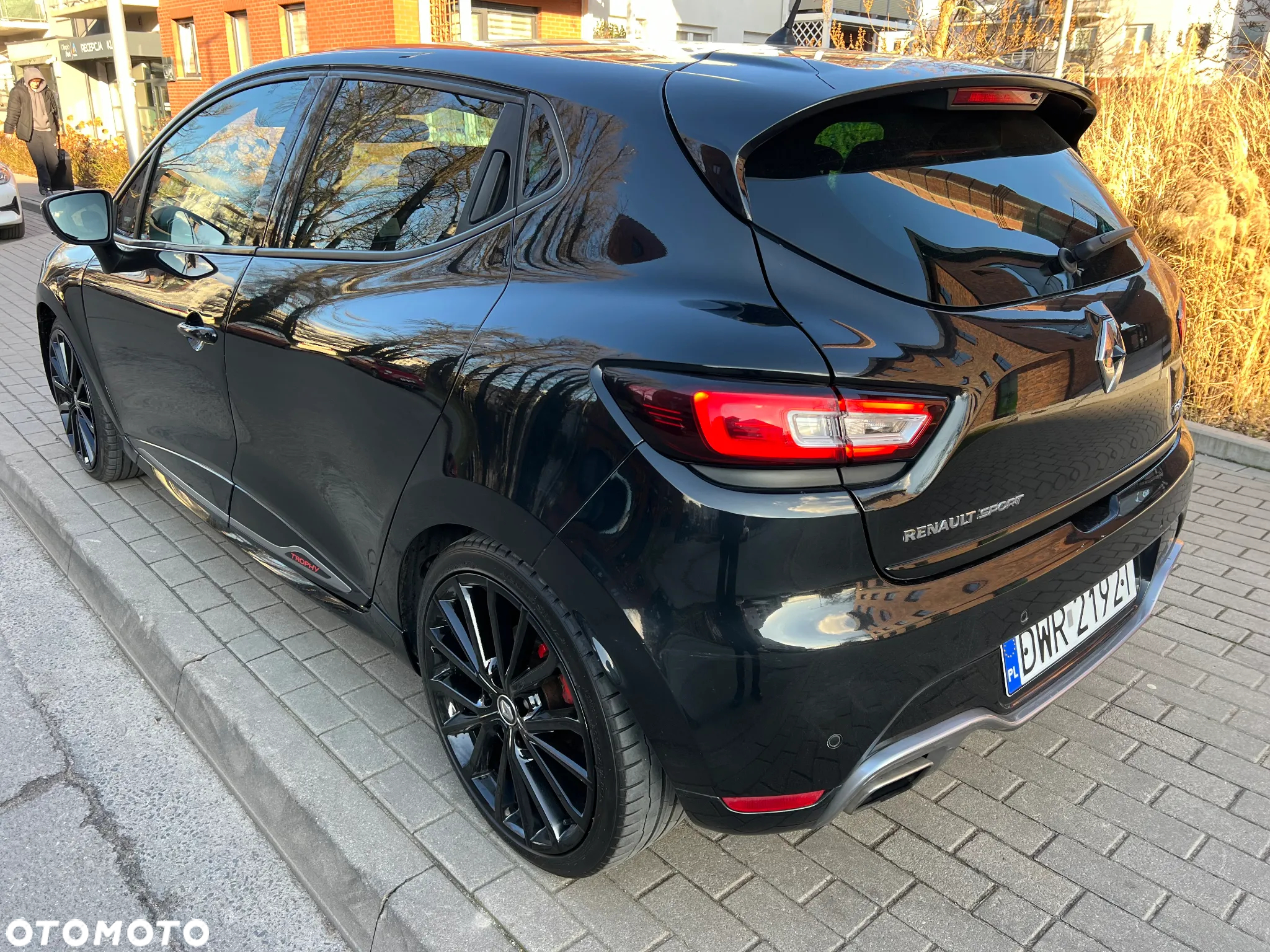 Renault Clio TCe 220 EDC R.S Trophy - 8