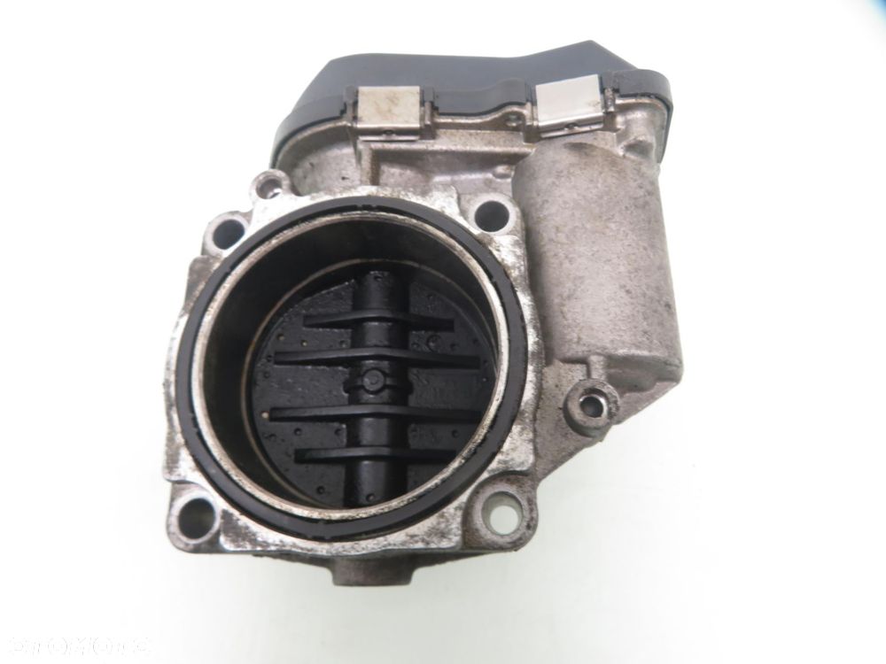 PRZEPUSTNICA BMW E87 118  N43B20A 756106601 A2C53115534 - 2