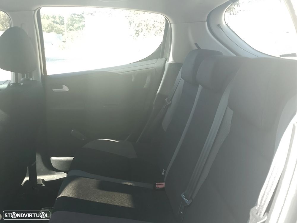 Peugeot 207 1.4 HDi Trendy - 11