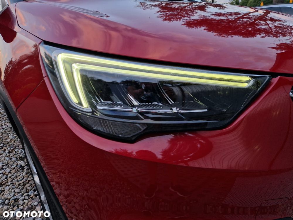 Opel Crossland X 1.2 T Design Line S&S - 23