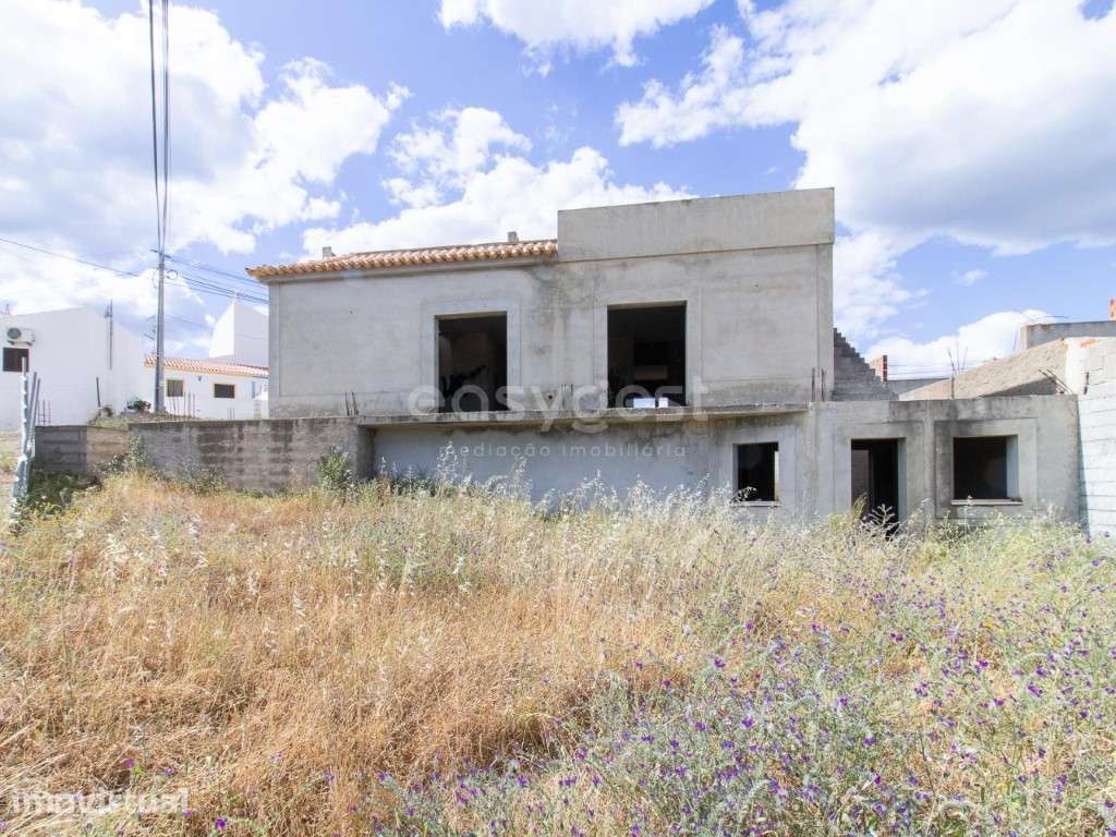 Terreno com duas moradias inacabadas em Castro Marim -Junqueira - Grande imagem: 3/46