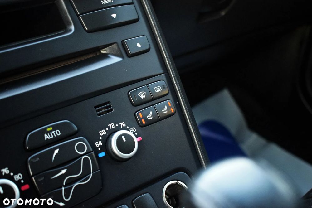 Volvo XC 90 3.2 AWD Executive - 38