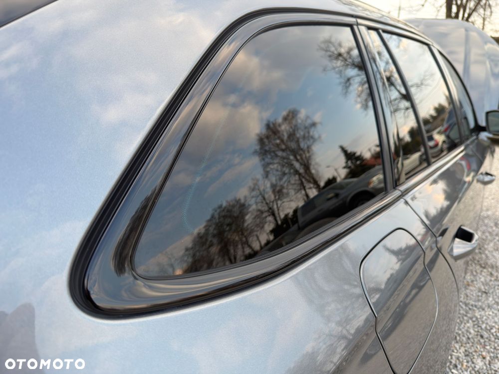 Skoda Octavia 2.0 TDI DSG RS - 9