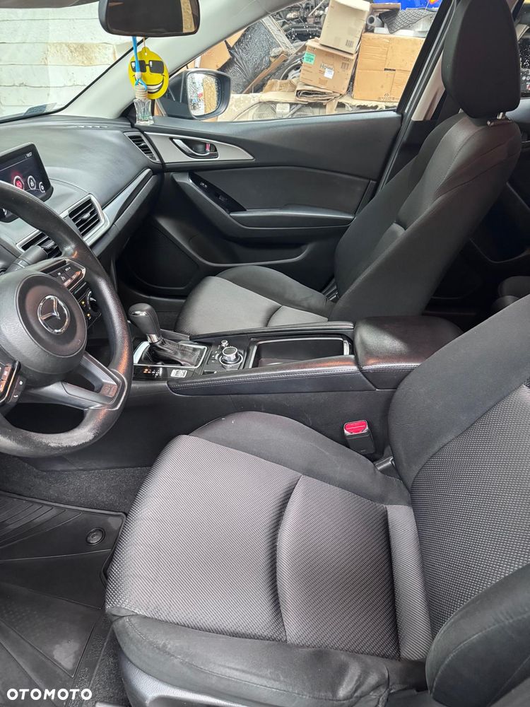 Mazda 3 - 6