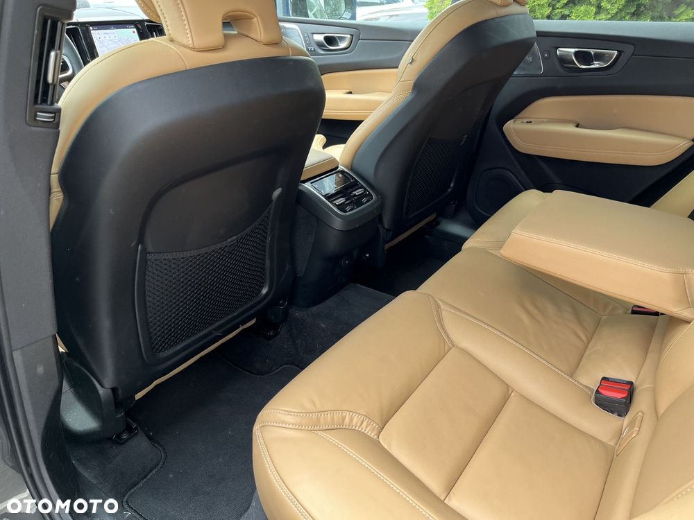 Volvo XC 60 - 10