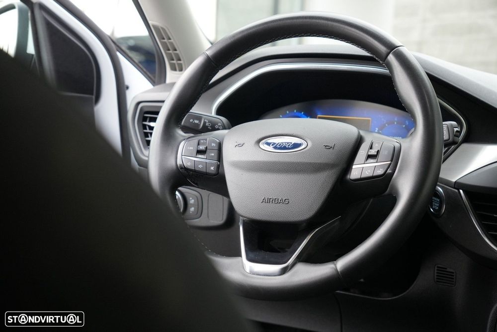 Ford Focus 1.0 EcoBoost MHEV Titanium - 9