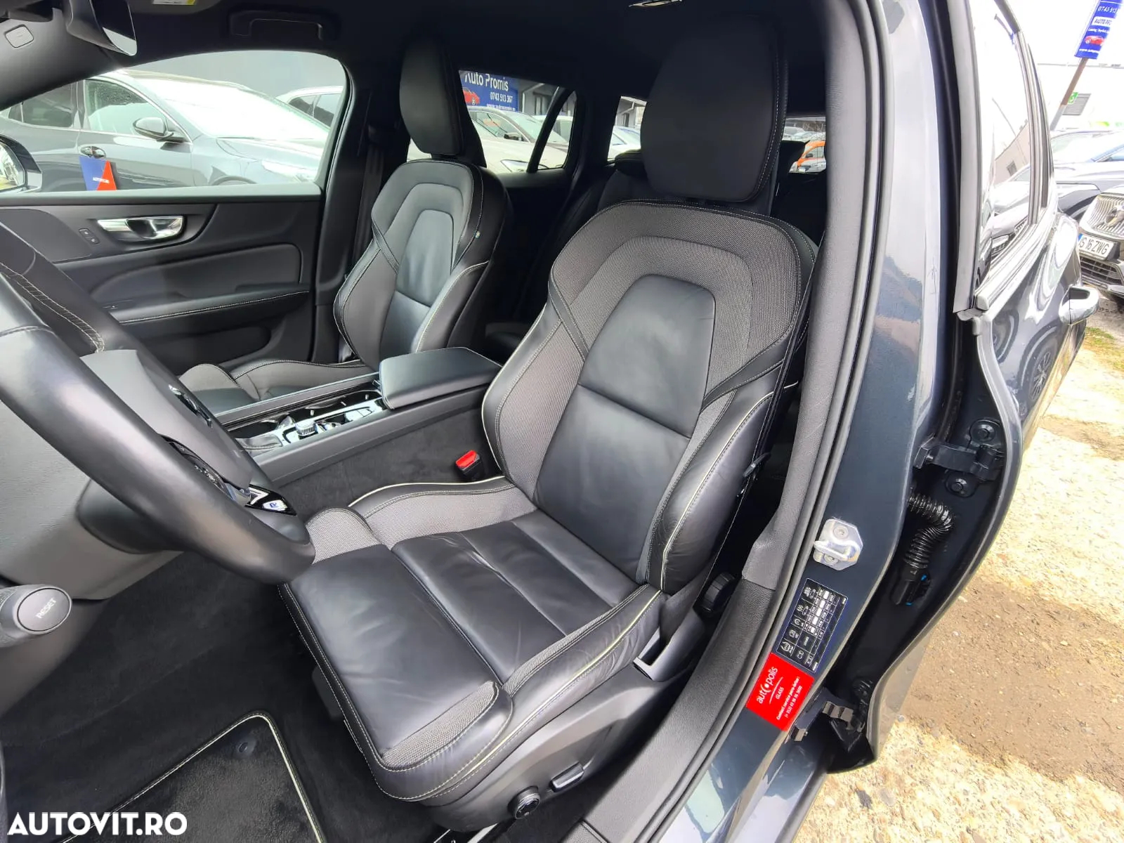 Volvo V60 D3 R-Design - 7