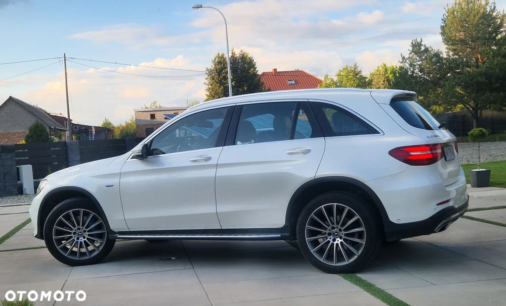 Mercedes-Benz GLC - 9
