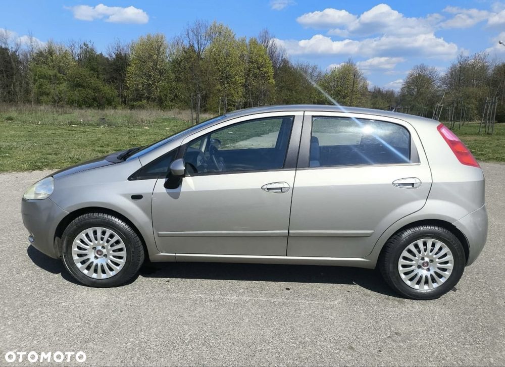 Fiat Grande Punto - 6
