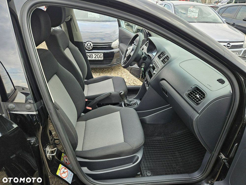 Volkswagen Polo - 10
