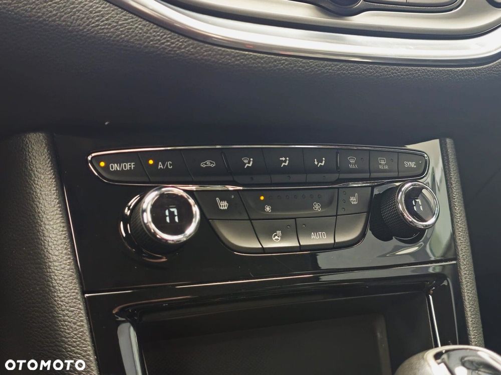 Opel Astra 1.6 T Elite S&S - 15