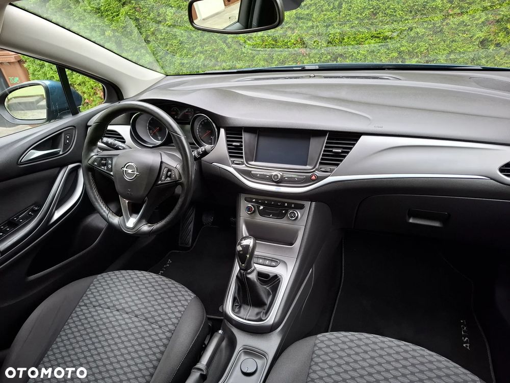 Opel Astra - 16