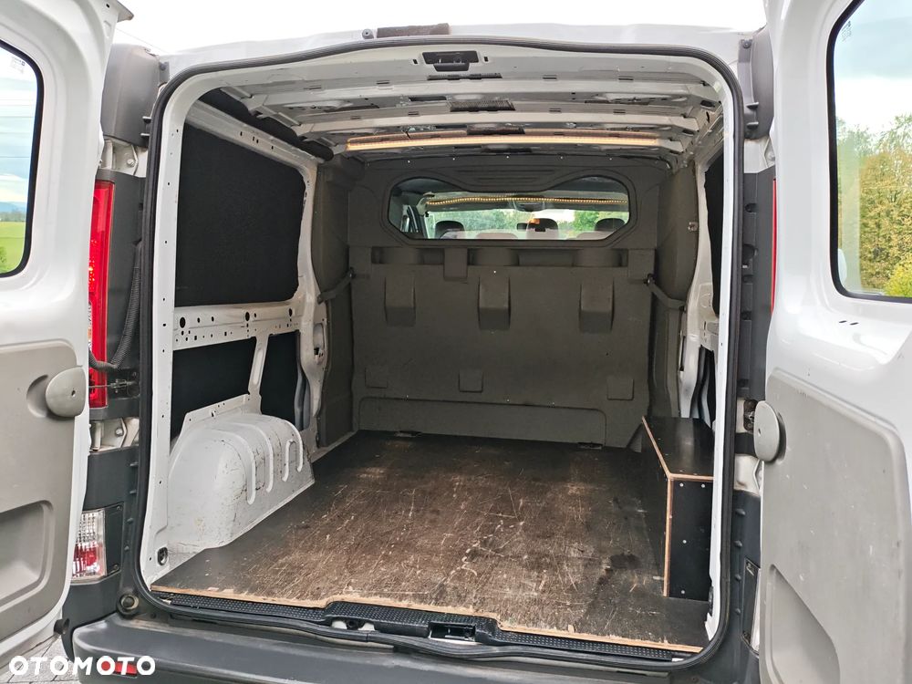 Opel Vivaro - 27