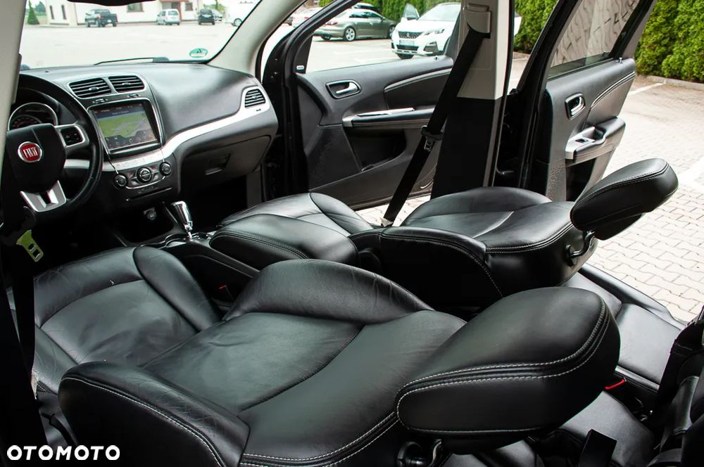 Fiat Freemont 2.0 Multijet 16V DPF Automatik Allrad Lounge - 23