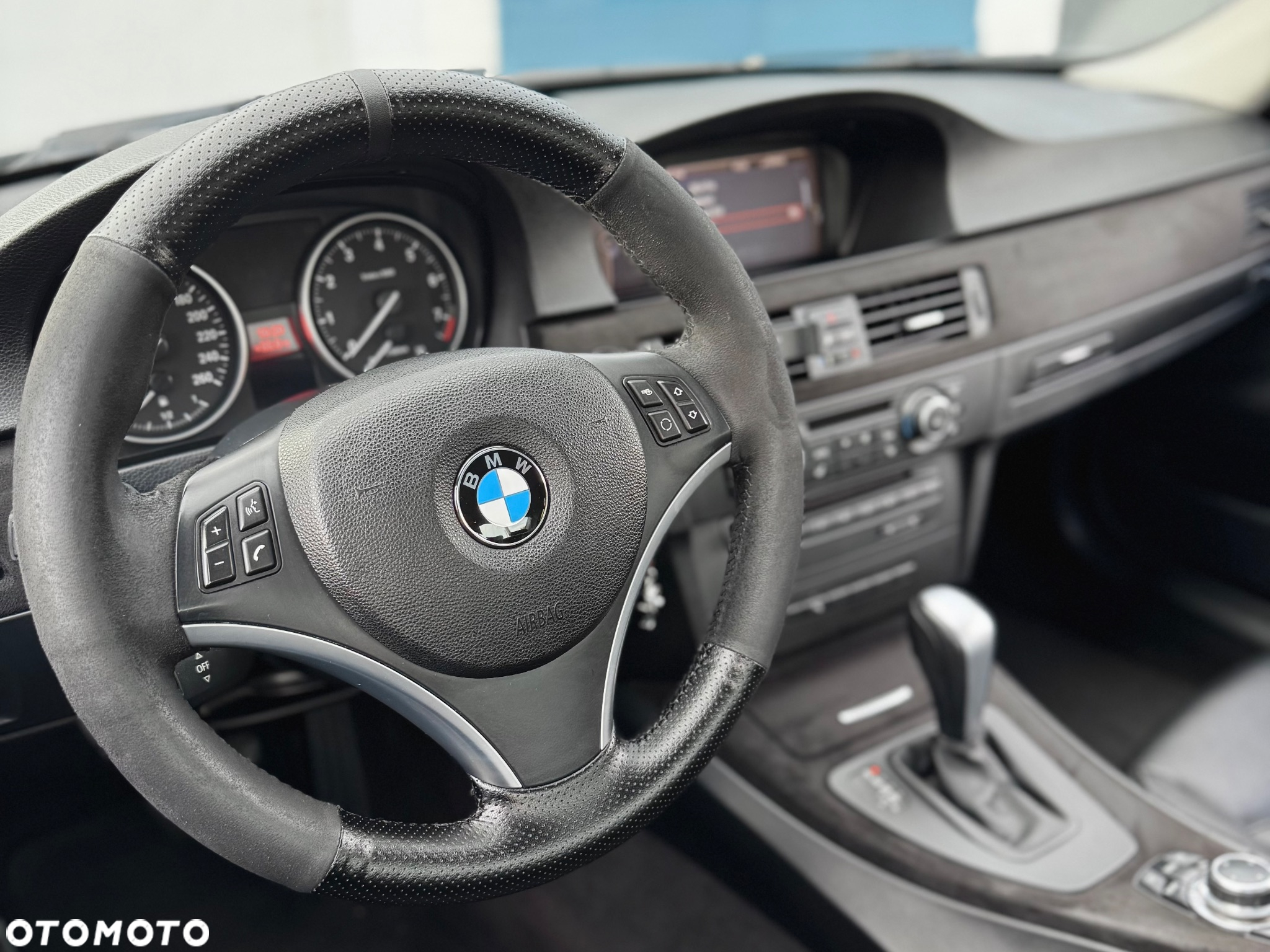 BMW Seria 3 325i - 16