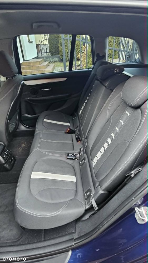 BMW Seria 2 218d xDrive Sport - 9