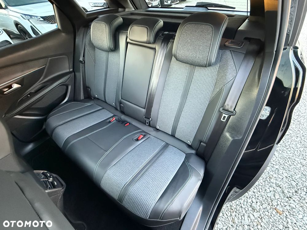 Peugeot 3008 1.6 PureTech Hybrid PHEV Allure Pack S&S EAT8 - 28