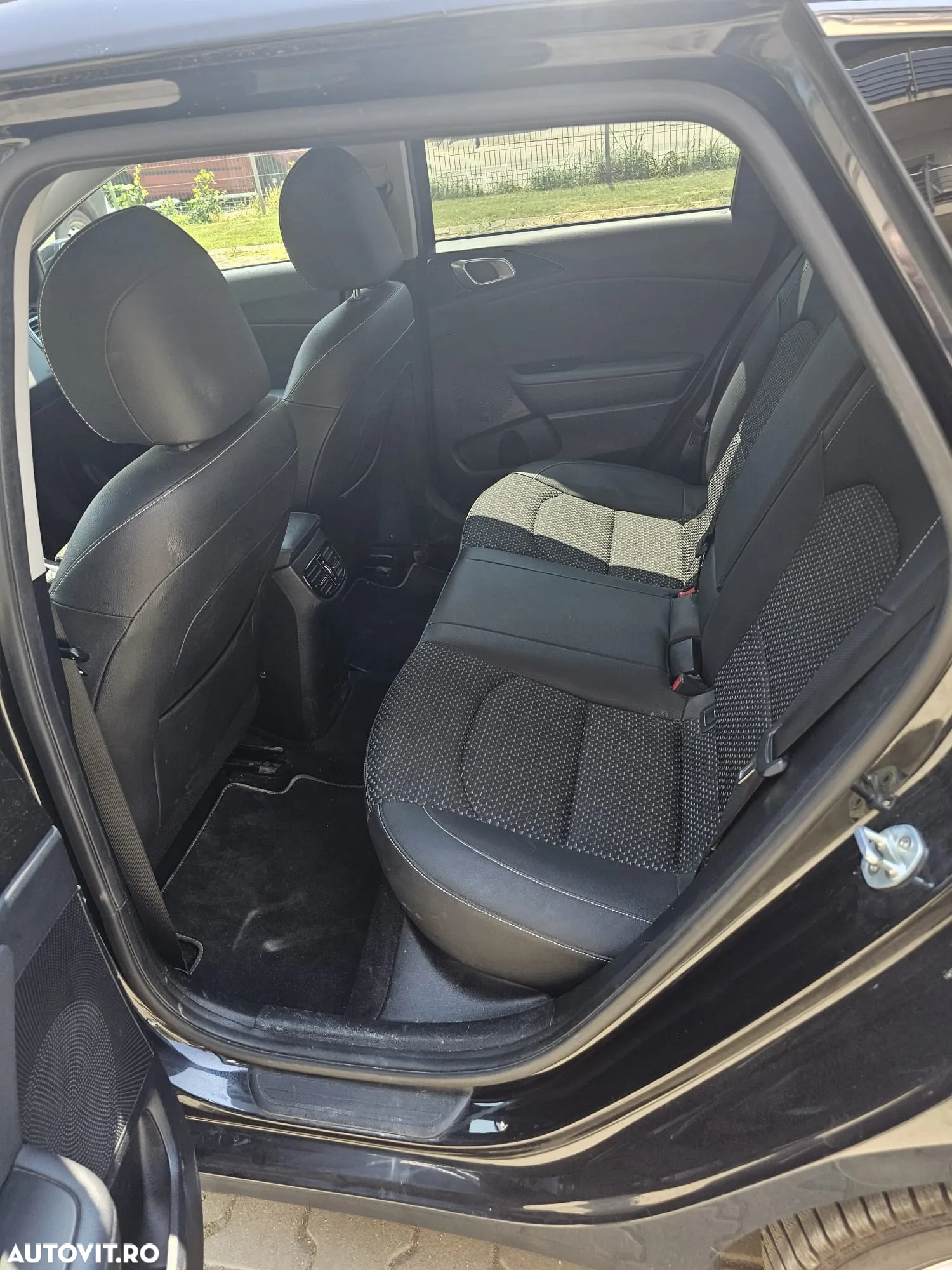 Kia Ceed SW 1.0 T-GDI 120 OPF Nightline Edition - 11