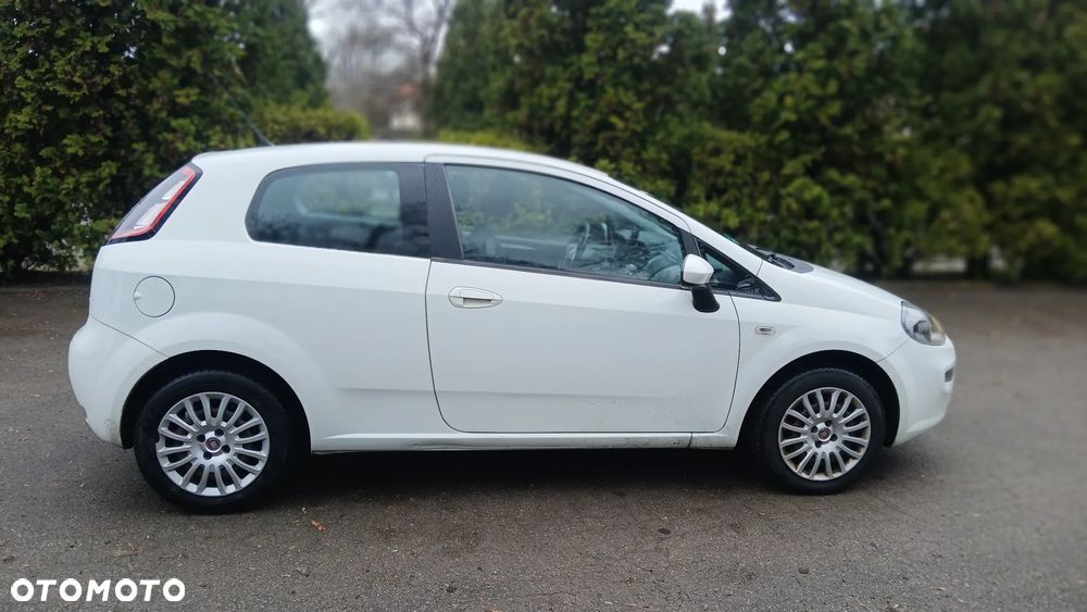 Fiat Punto 2012 - 11