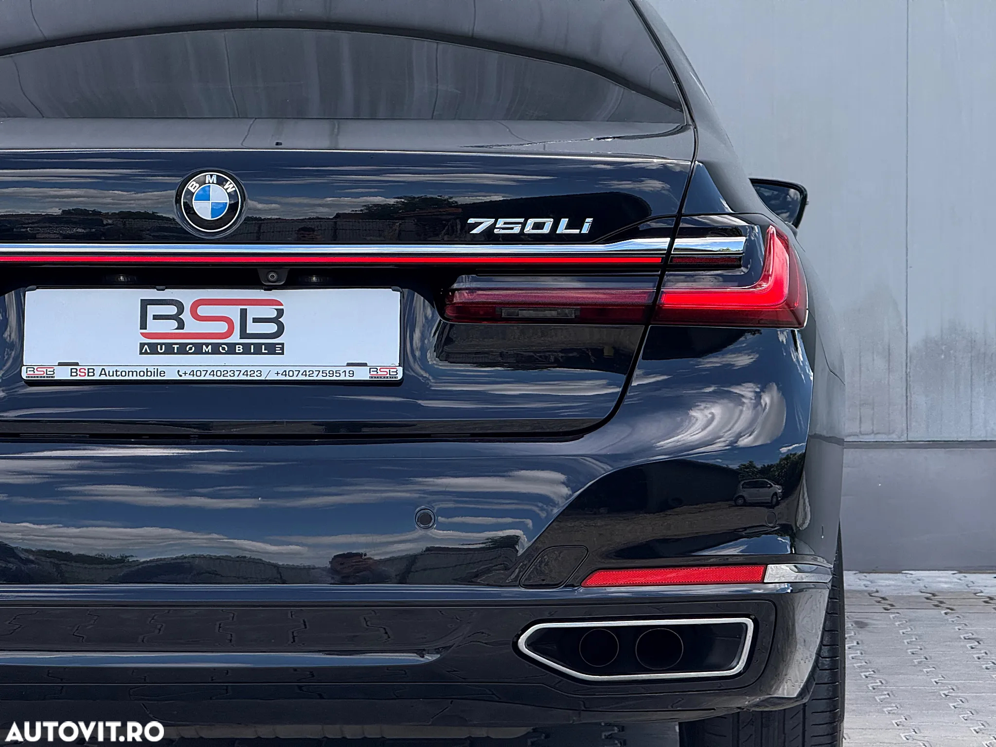 BMW Seria 7 750Li xDrive - 39