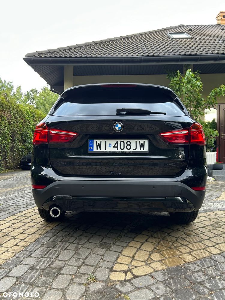 BMW X1 sDrive18i - 12