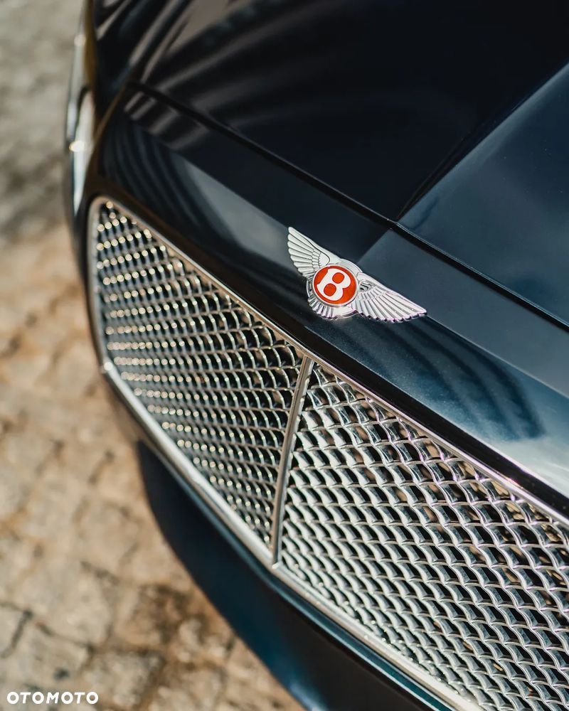 Bentley Flying Spur V8 - 10