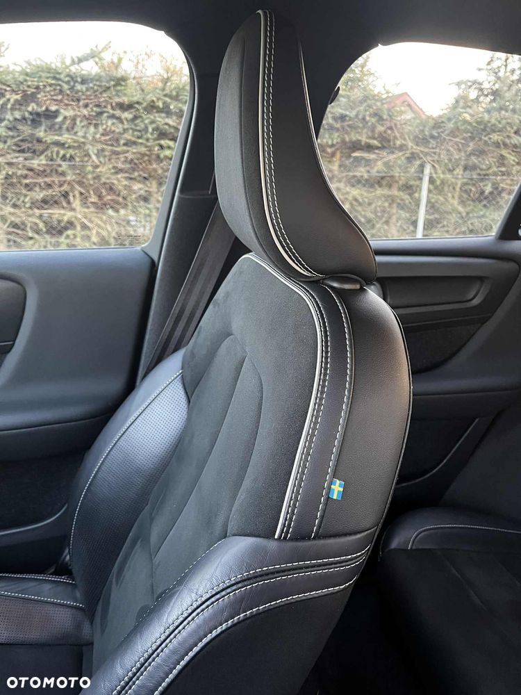 Volvo XC 40 D3 Geartronic R-Design - 13