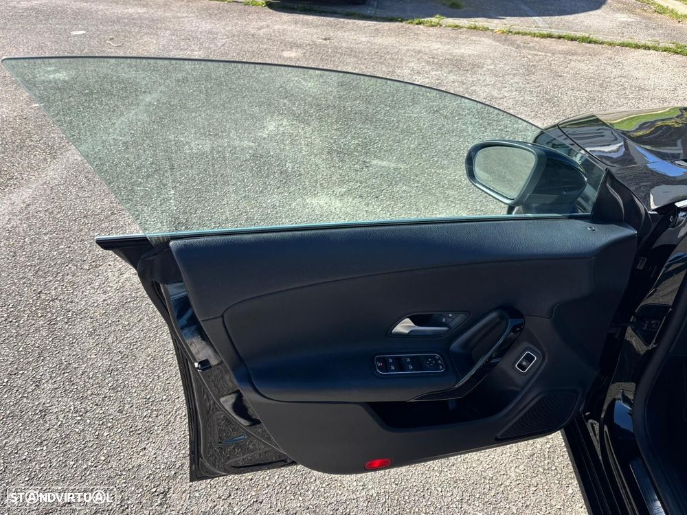 Mercedes-Benz CLA 180 d Shooting Brake AMG Line Aut. - 17