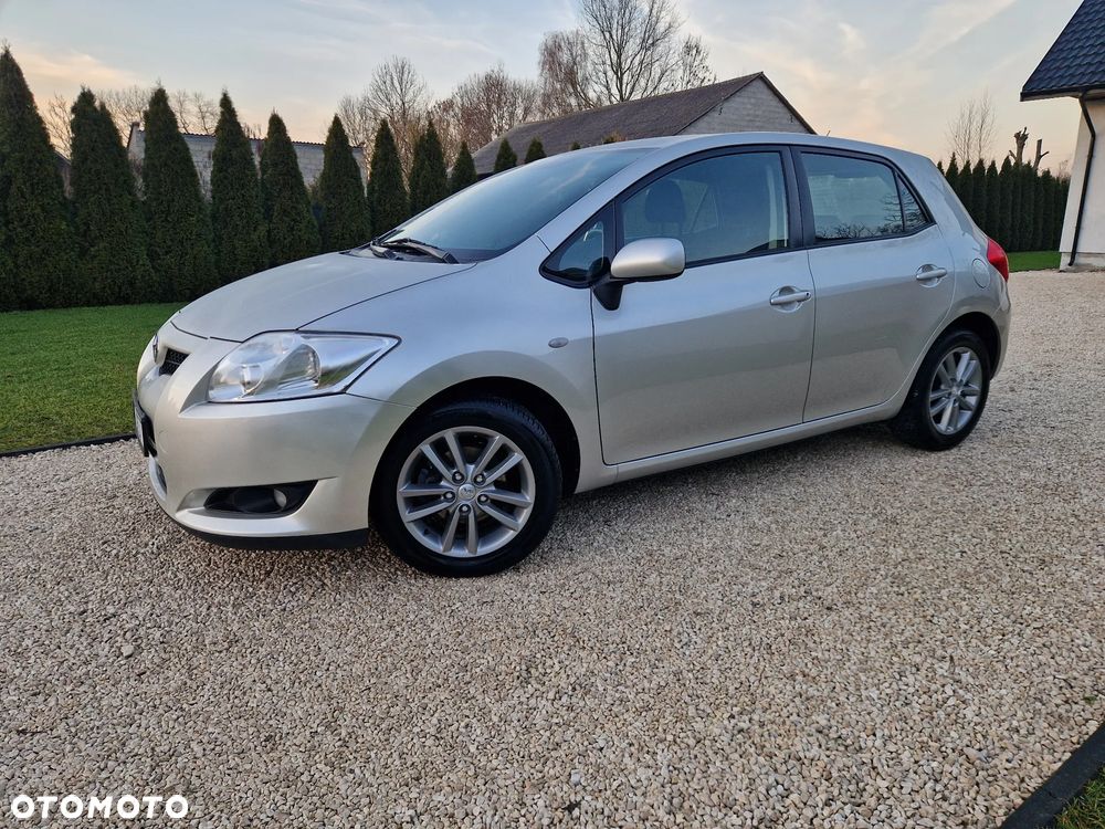 Toyota Auris 1.6 VVT-i Executive - 13