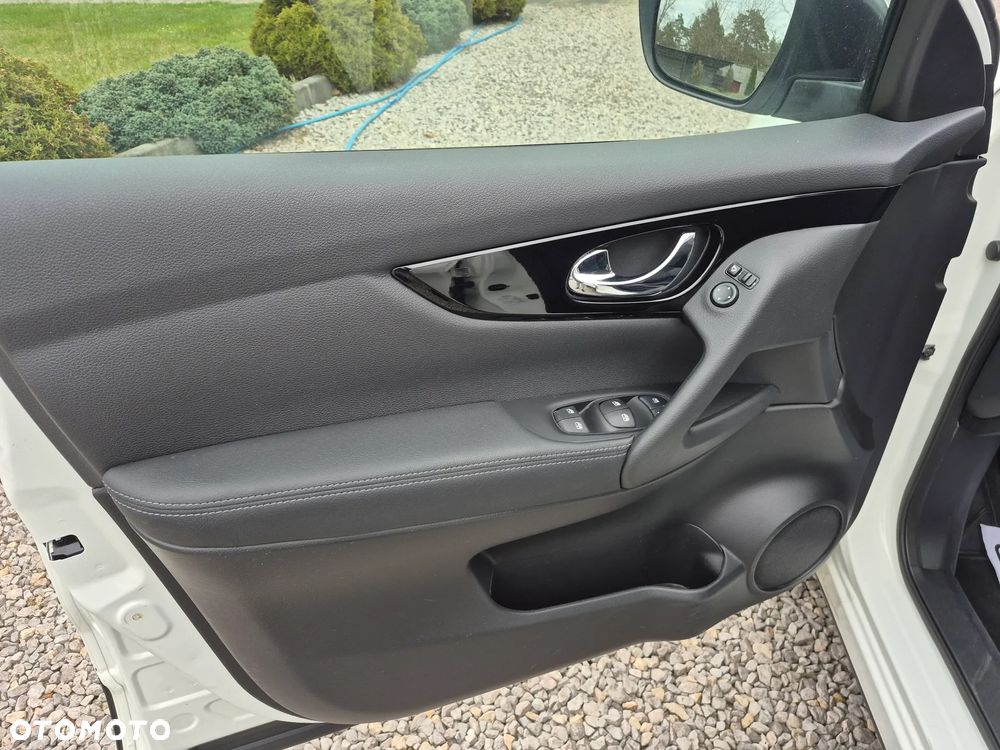 Nissan Qashqai 1.3 DIG-T ZAMA - 18