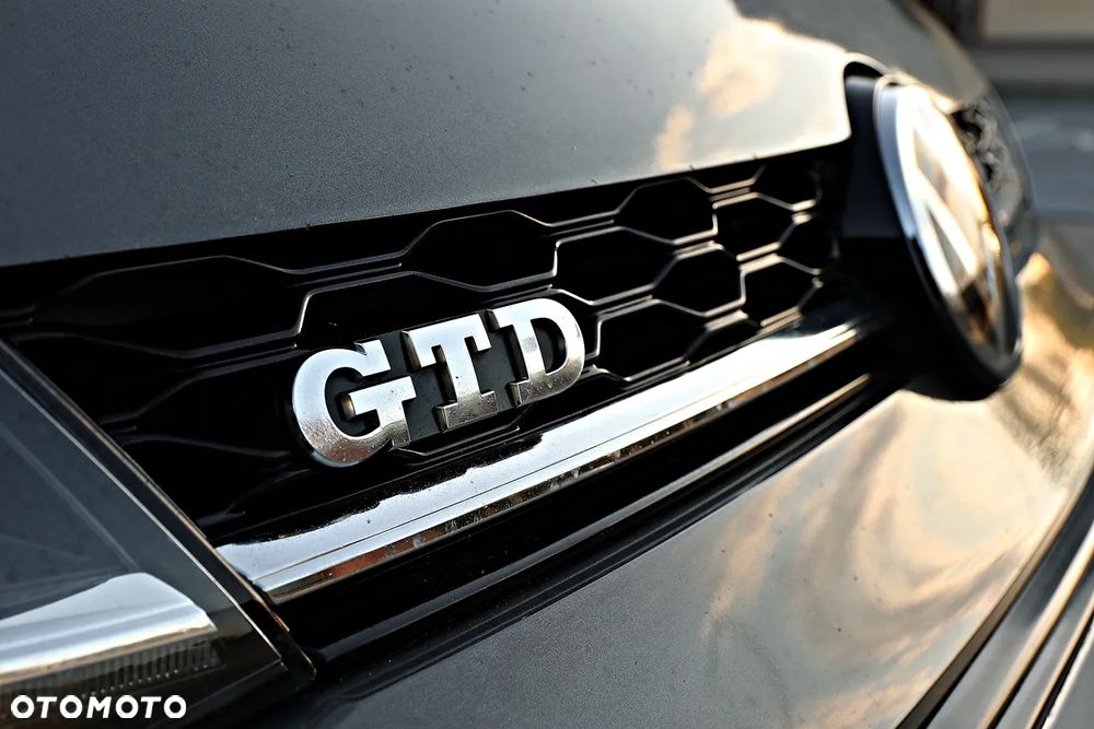 Volkswagen Golf GTD 2.0 TDI SCR DSG - 17