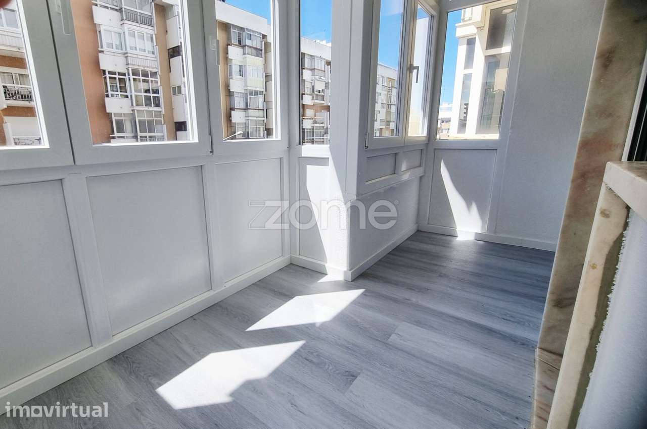 Apartamento T2 Remodelado em Oeiras - Grande imagem: 5/15