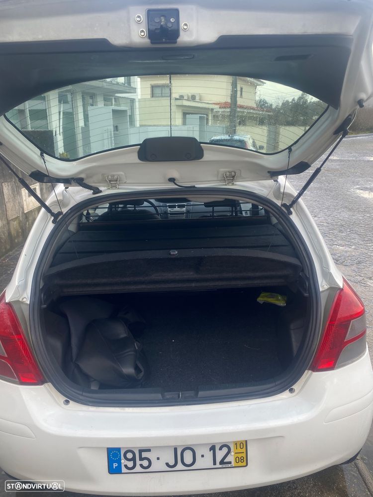 Toyota Yaris 1.4 D-4D Comfort+AC - 3