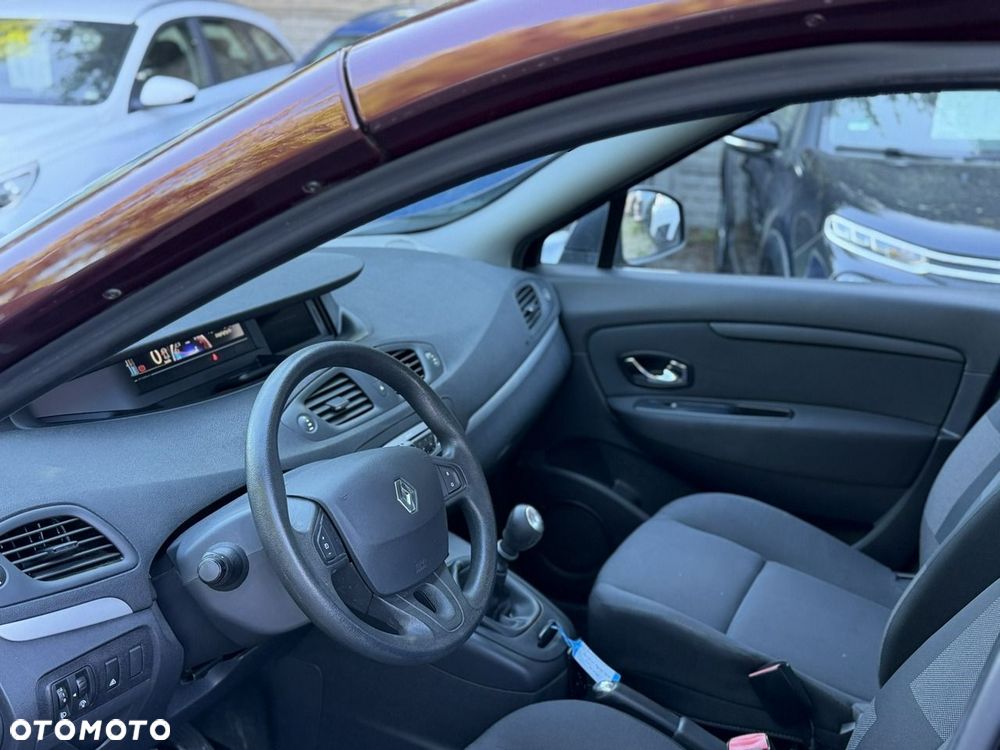 Renault Scenic - 10