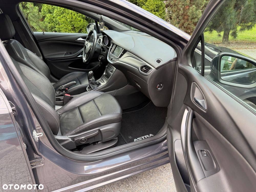 Opel Astra 1.4 Turbo Innovation - 24
