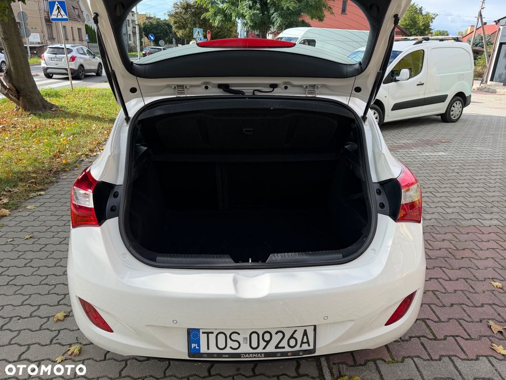 Hyundai i30 1.4 Fifa World Cup Edition - 24