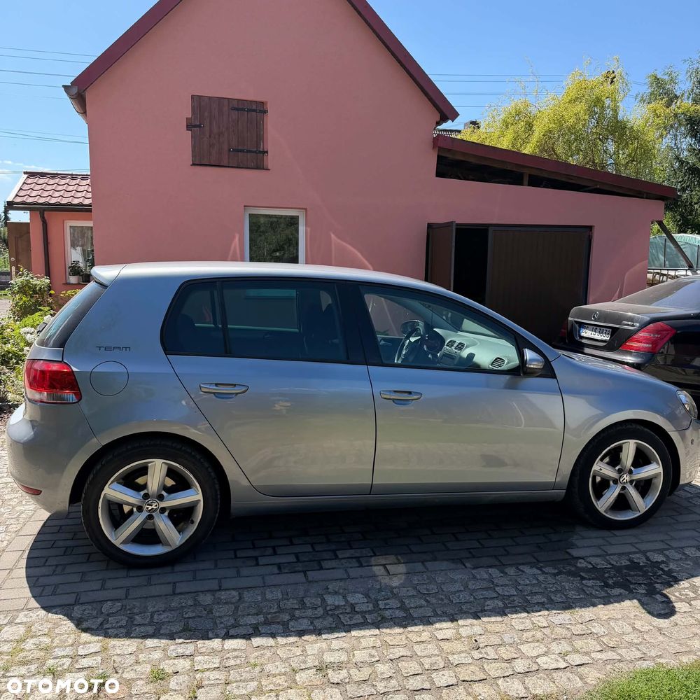 Volkswagen Golf 2.0 TDI 4Mot Comfortline - 10