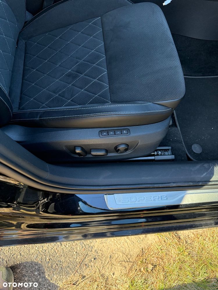 Skoda Superb 2.0 TSI 4x4 Sportline DSG - 30