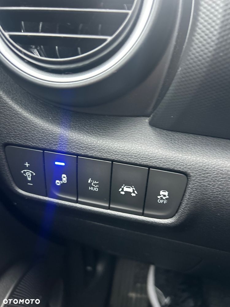 Hyundai Kona 1.6 T-GDI DCT 4WD Premium - 19