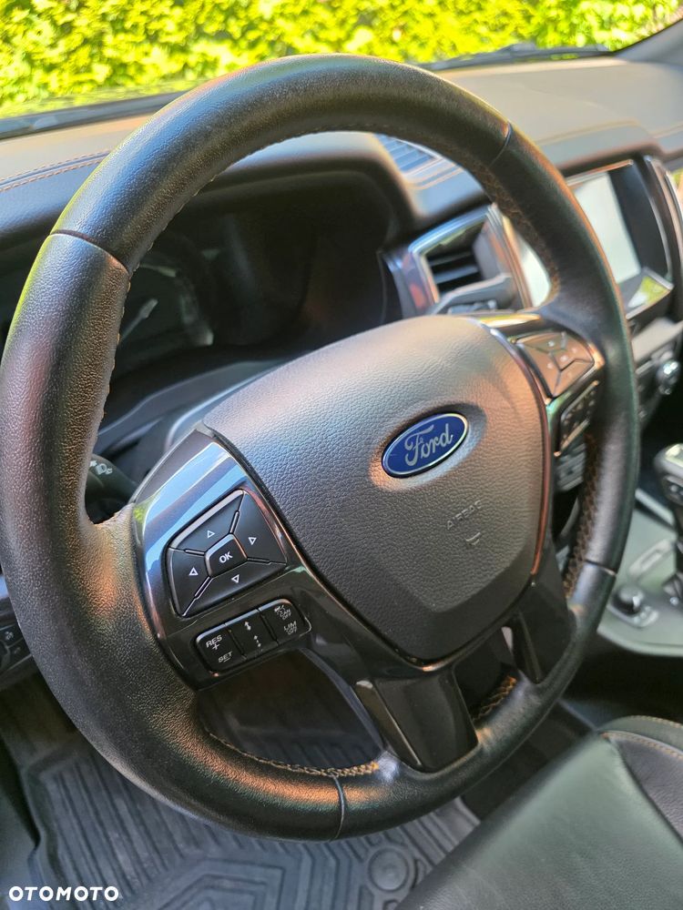 Ford Ranger 2.0 EcoBlue 4x4 DC Wildtrak - 29