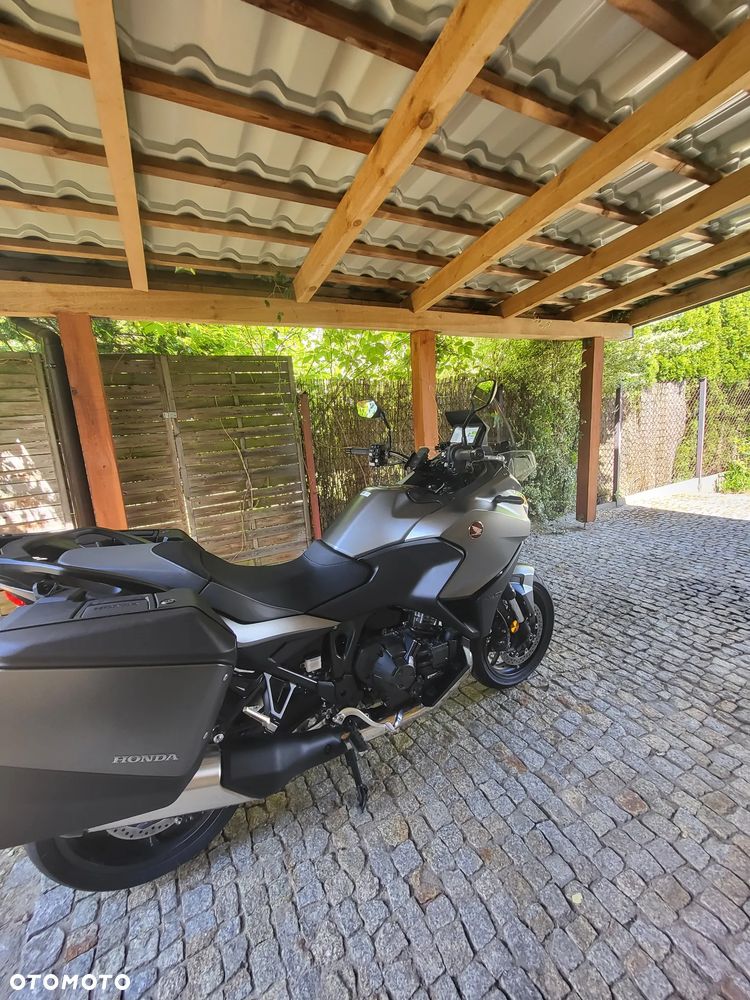 Honda NT - 9