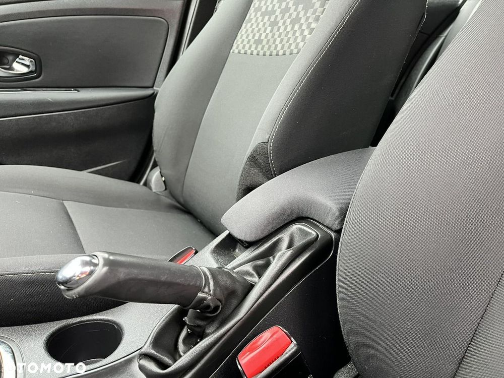 Renault Megane 1.6 16V Life - 24