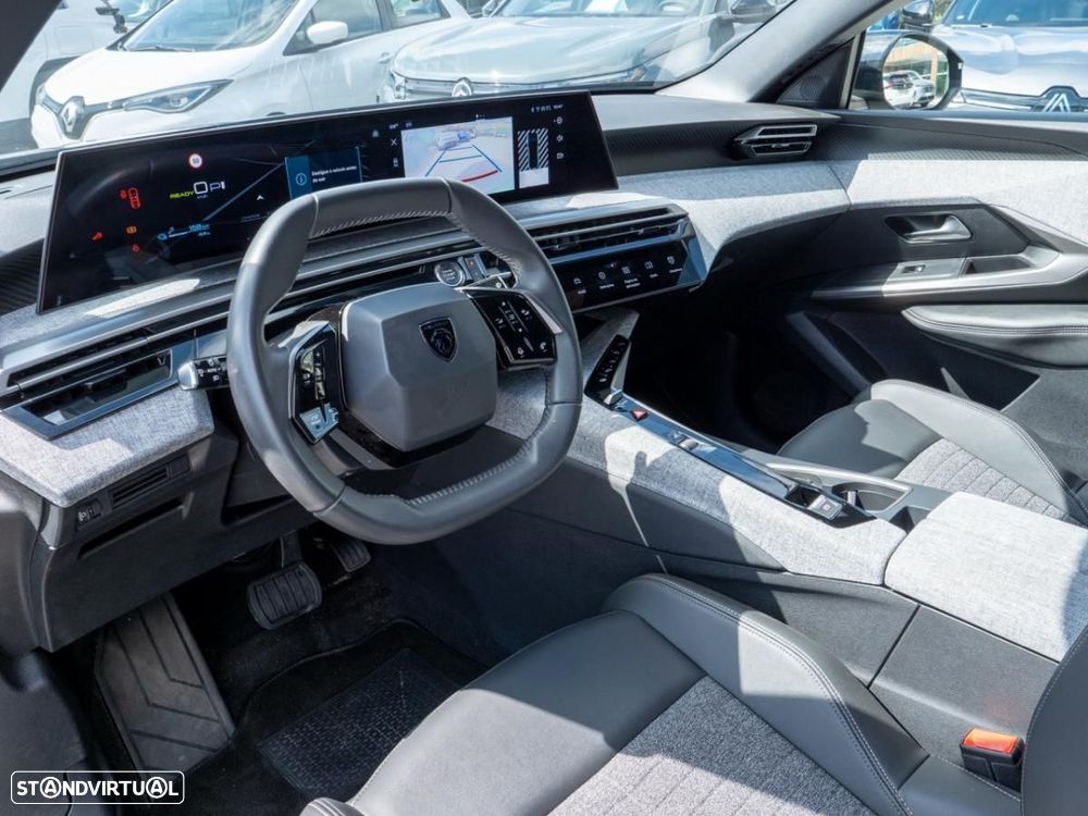 Peugeot E-3008 73 kWh Allure - 23