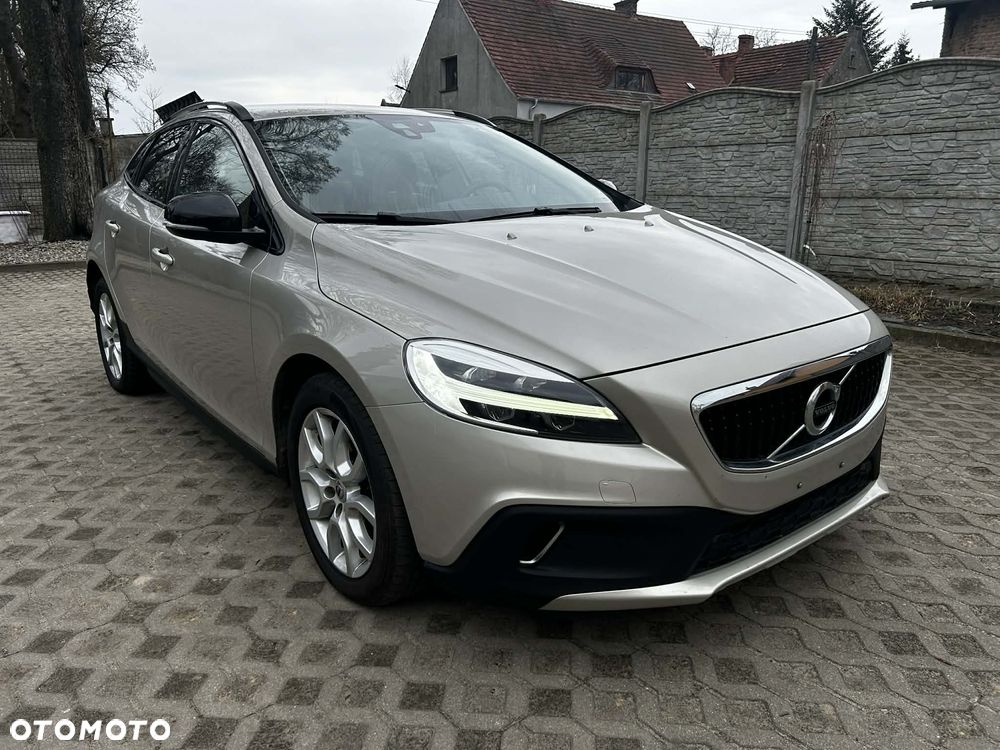 Volvo V40 Cross Country D2 Geartronic Summum - 1