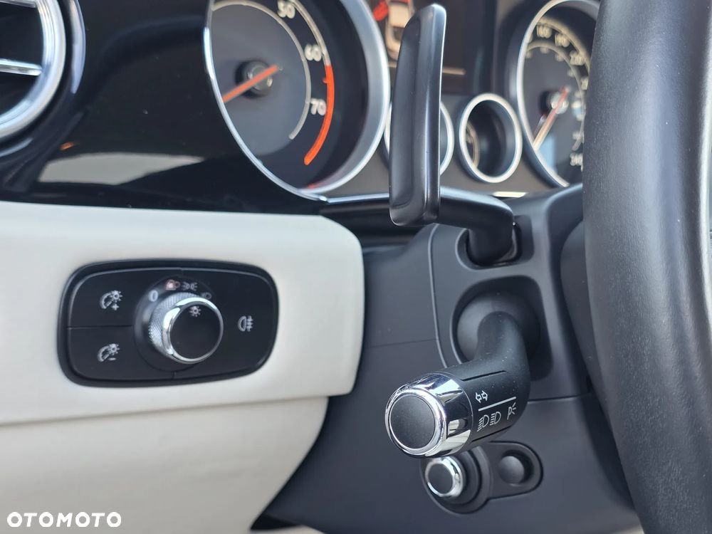 Bentley Continental GT - 35