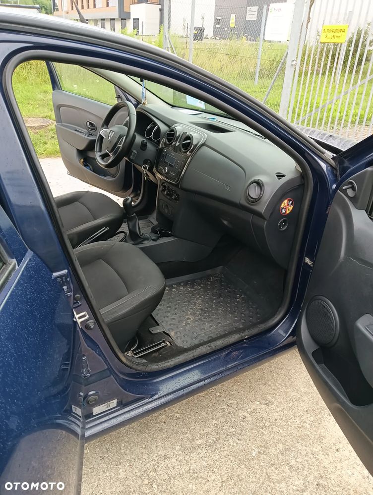 Dacia Logan 1.2 16V Laureate - 13