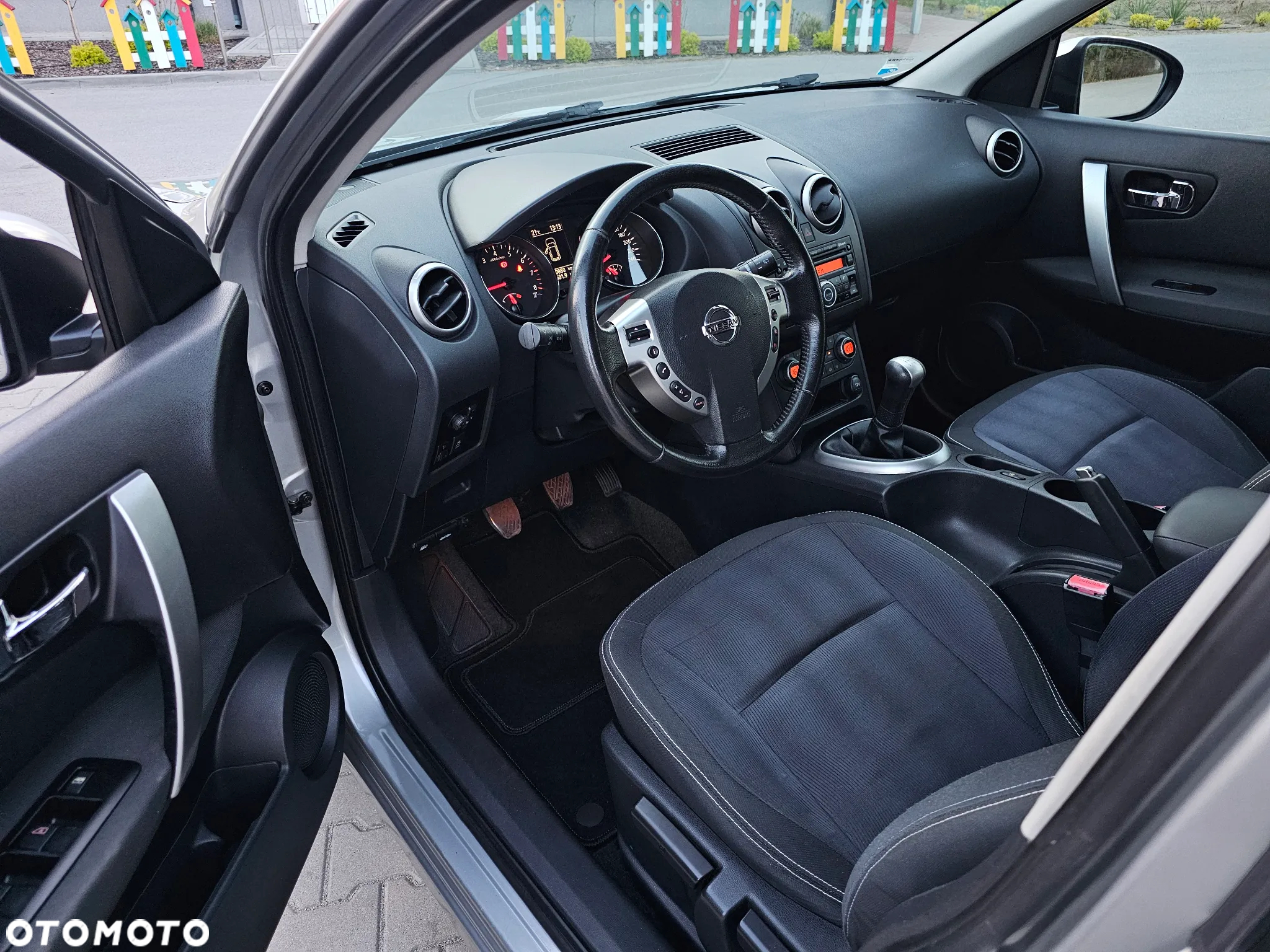 Nissan Qashqai 1.6 Visia - 9