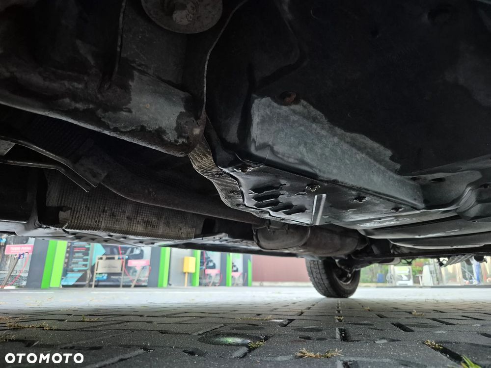 Volkswagen Transporter - 25