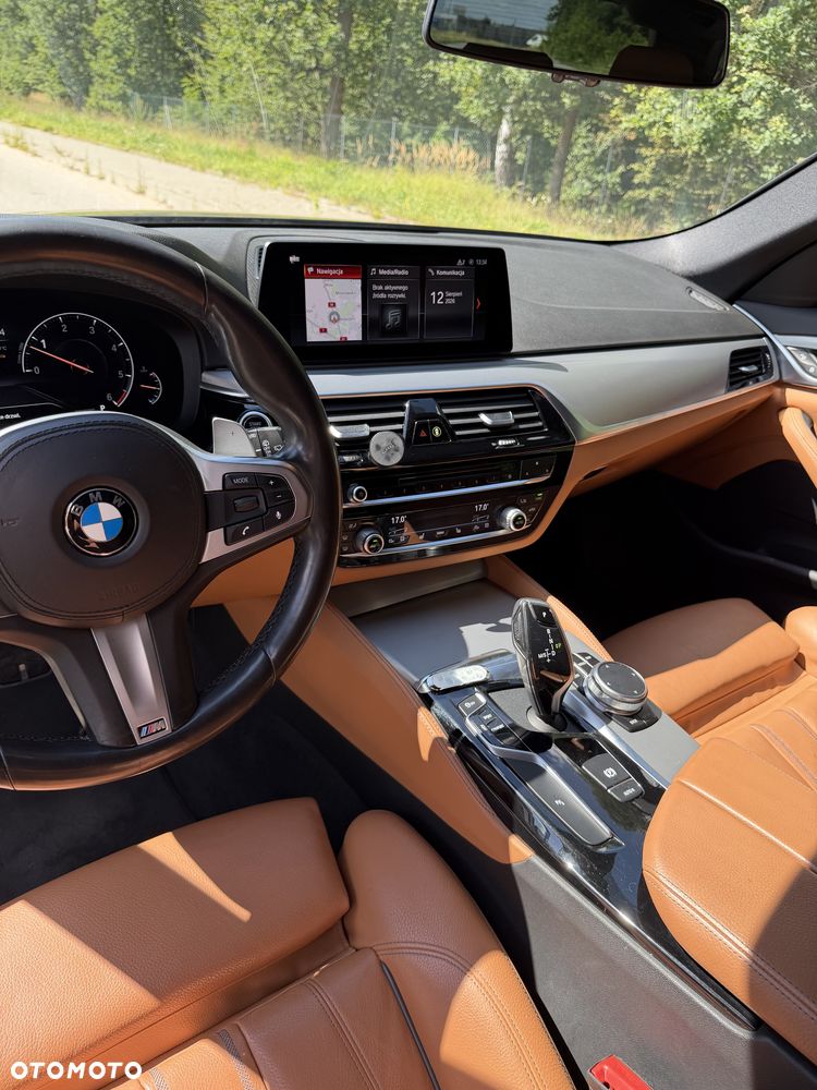 BMW Seria 5 530d M Sport sport - 6